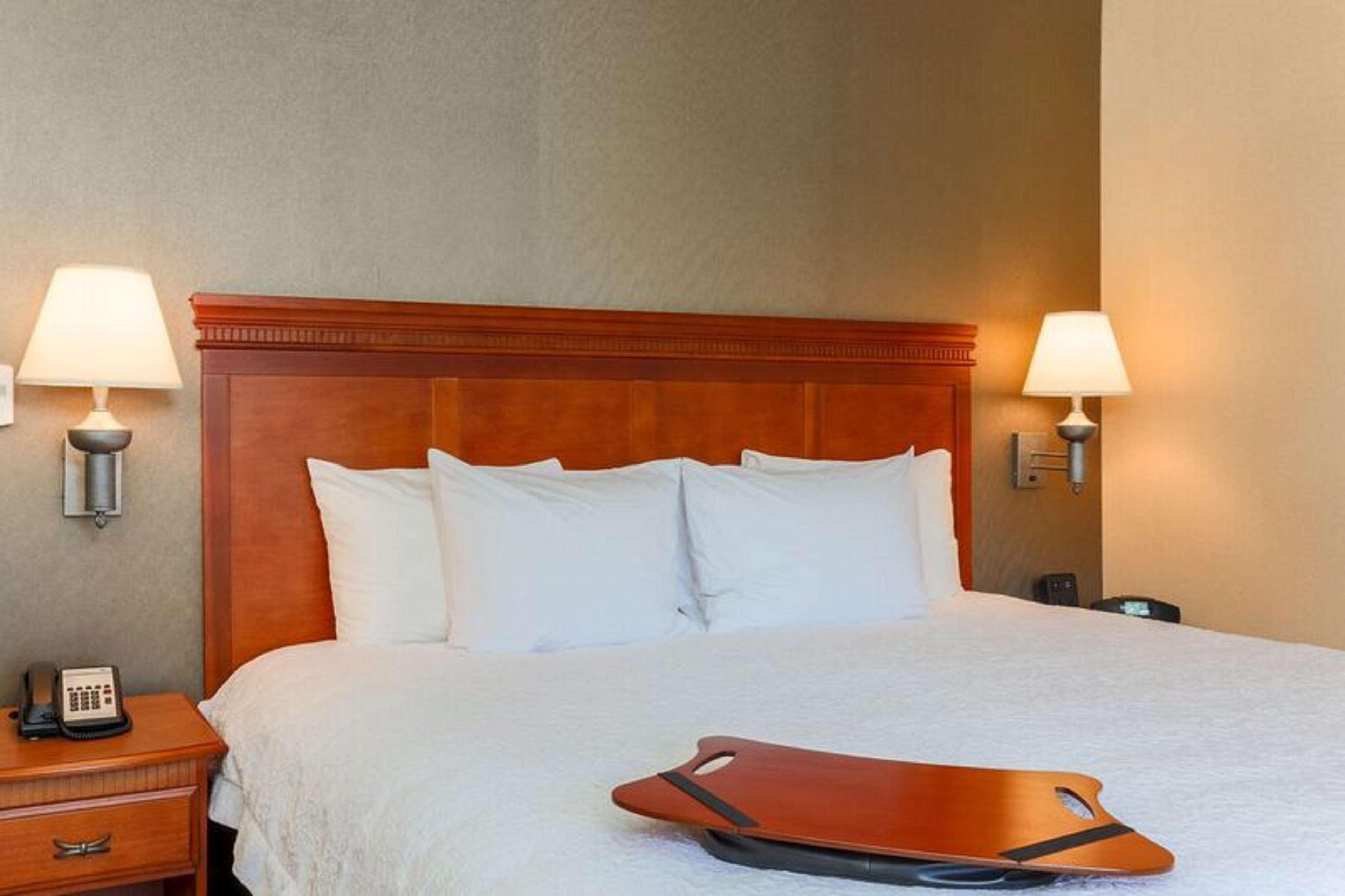 Hampton Inn & Suites Poughkeepsie Spackenkill Bagian luar foto