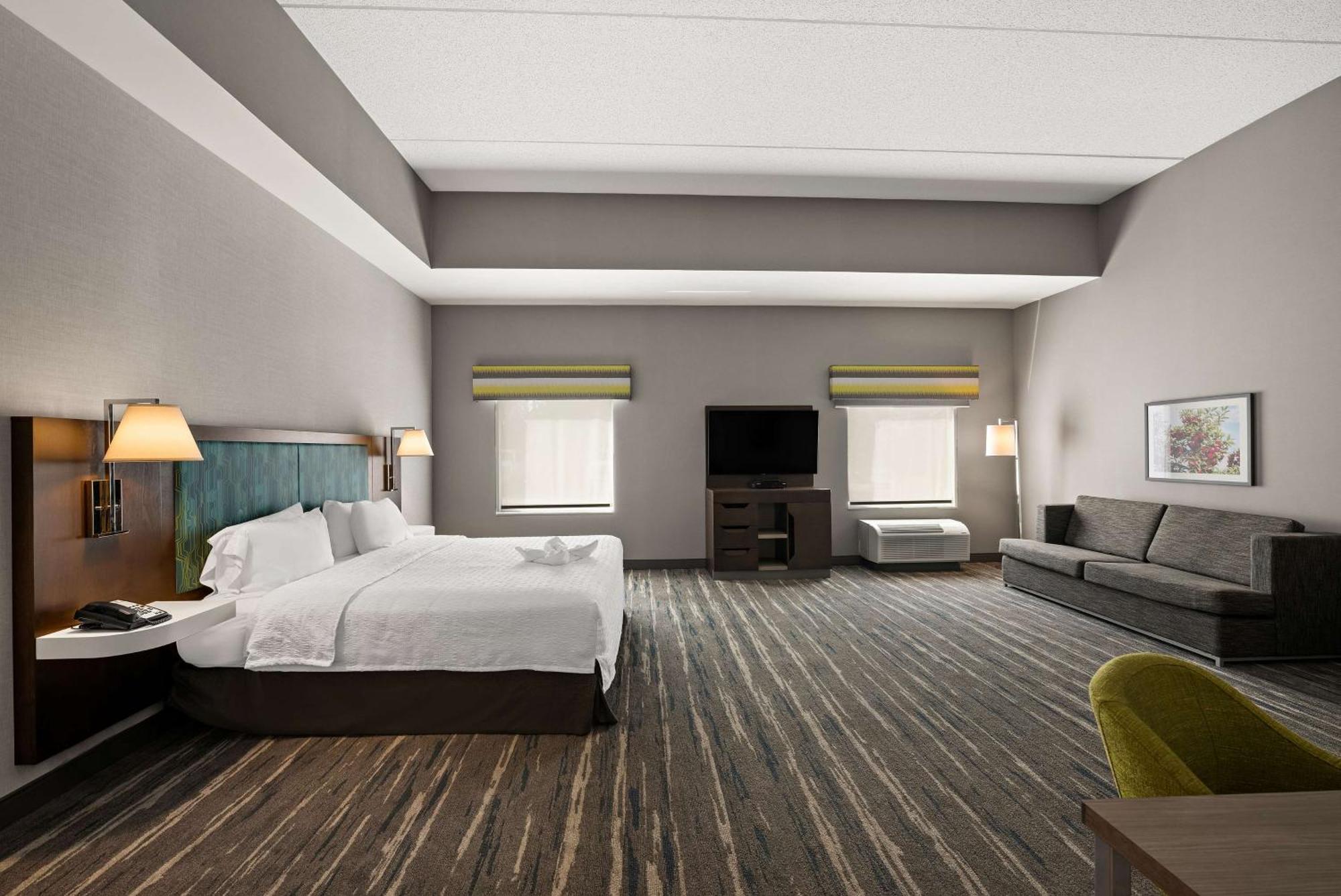 Hampton Inn & Suites Poughkeepsie Spackenkill Bagian luar foto