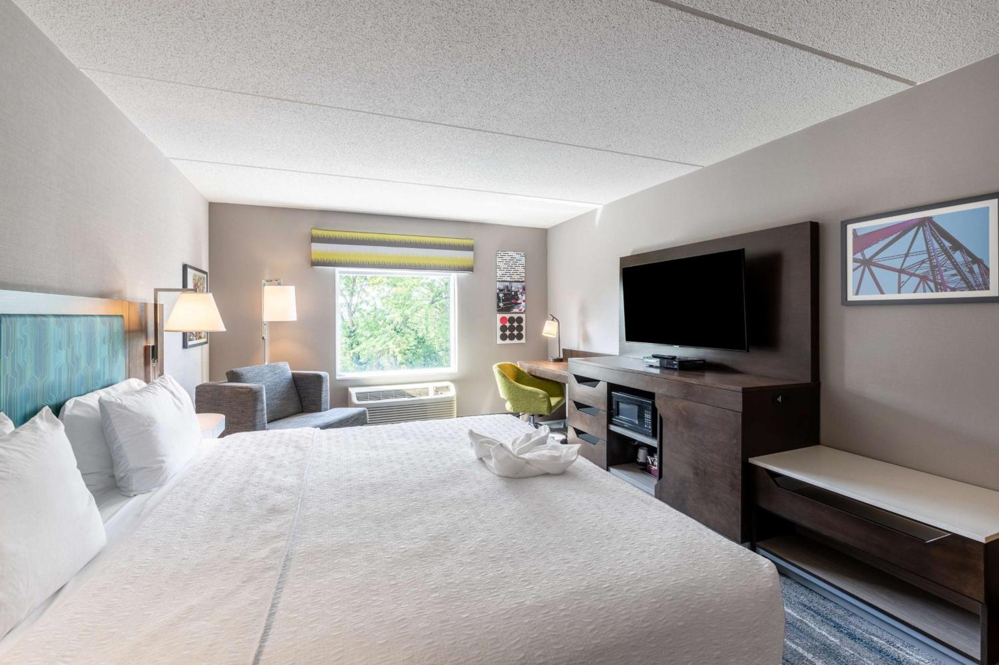 Hampton Inn & Suites Poughkeepsie Spackenkill Bagian luar foto