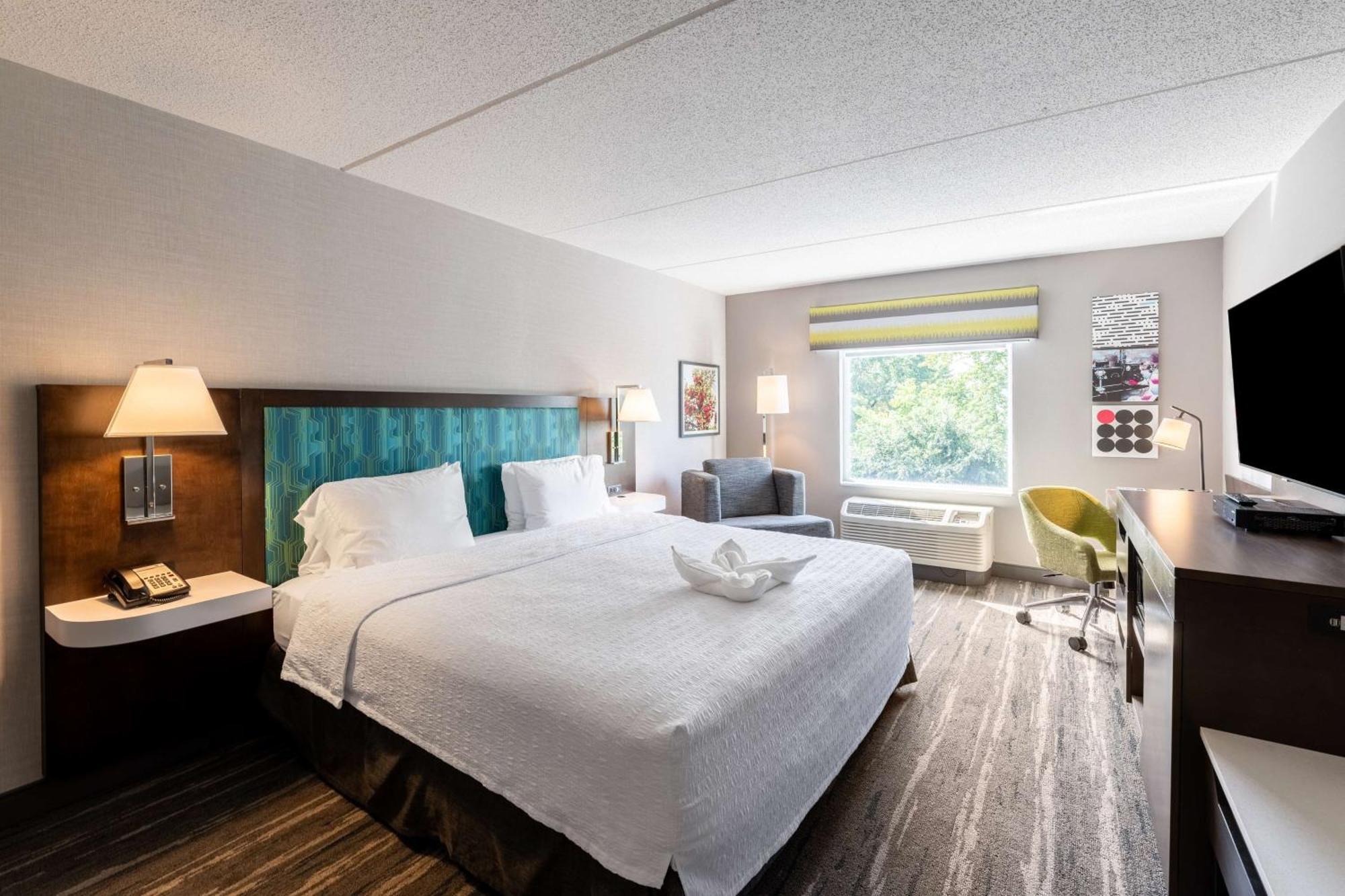 Hampton Inn & Suites Poughkeepsie Spackenkill Bagian luar foto